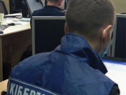 Інтернет-аферисти ошукали трьох жінок на 96 тисяч гривень