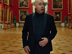 Российский Эрмитаж обвинил Линдеманна в незаконном использовании NFT-токенов