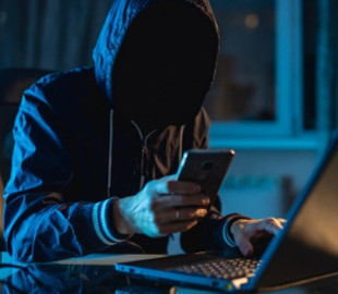 Шахраї зламали офіційну сторінку Галицької міськради у Facebook