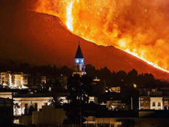 Как выглядит жерло действующего вулкана на острове Ла-Пальма — видео с дрона