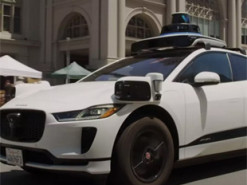 В США проверят безопасность беспилотных такси на добровольцах