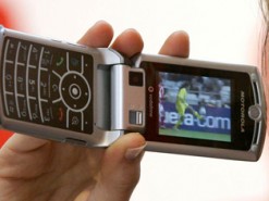 Появилось первое фото нового Motorola RAZR с гибким дисплеем