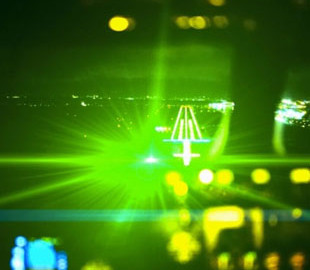 Стало известно, как можно «обмануть» систему распознавания лиц