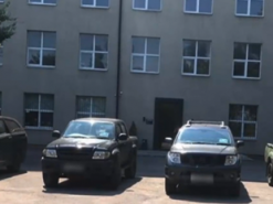 На Львівщині "волонтери" завезли 150 авто нібито для ЗСУ