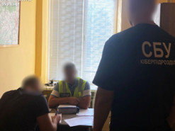 Українцю повідомлено про підозру за шахрайство у «TikTok»