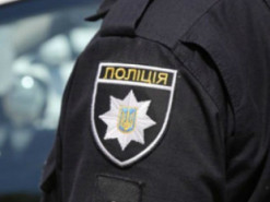 Просто делала селфи: в Киевской области девочка случайно застрелила товарища