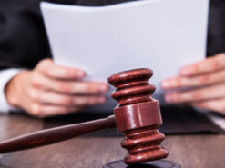 Судили українця, який в соцмережі закликав військових захопити владу