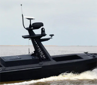 Несе БПЛА і вибухівку: на що здатен новітній морський дрон Metal Shark