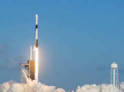 SpaceX запустила на орбиту Земли третью за месяц партию спутников Starlink