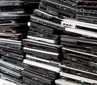 Поставки ноутбуков в марте существенно выросли