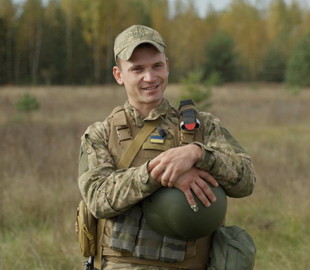 Збив дві ракети зі Стінгера: історія військового, про якого у зверненні згадав Зеленський