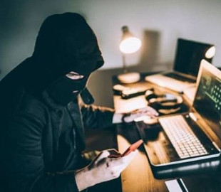 Телефонный разговор с «сотрудником банка» стоил женщине 48 тысяч гривен