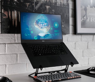 Исправляет сайты и спасает от рутины: эксперт рассказал, как ИИ меняет Интернет