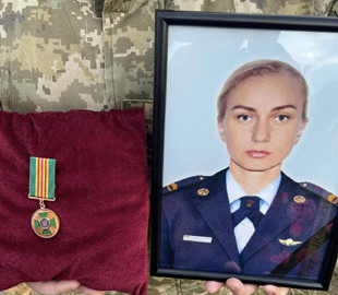 На Чернігівщині попрощалися з прикордонницею, яка загинула під час обстрілу на кордоні