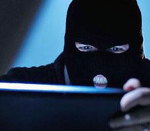 Поліція застерігає закарпатців від сумнівних фінансових операцій в мережі