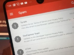 Интернет-сервисы заваливают всех странными письмами. Что происходит?