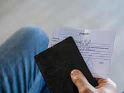 Криворожанин пришел в кафе с поддельным COVID-сертификатом, — прокуратура