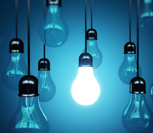 Шпионы могут подслушать разговоры с помощью висящей в комнате лампочки