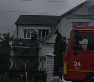 У Києві горів будинок з офісами