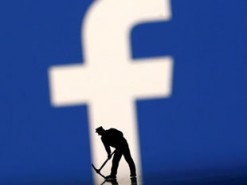 Глава PR-службы Facebook объявил об отставке после скандала