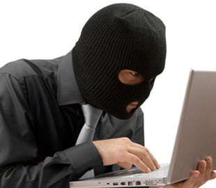 Мошенник, который наживался на больном ребенке, получил 3 года