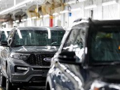 Ford сократит производство автомобилей на восьми заводах из-за нехватки полупроводников