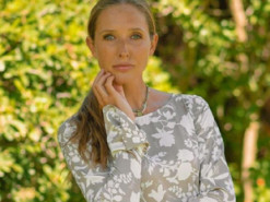 Катерина Осадча похизувалася врожаєм зі свого саду: "Мій сніданок"