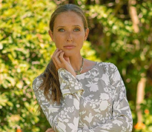 Катерина Осадча похизувалася врожаєм зі свого саду: "Мій сніданок"