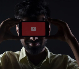 YouTube додала ШІ-функцію, яка сама перемотує відео на найцікавіший момент
