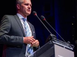 ЗМІ: У Німеччині проходять обшуки в ультраправого політика, який міг отримувати гроші від Росії