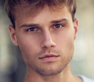 В сети раскрыли имя предполагаемого героя нового "Холостяка"