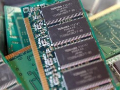 Toshiba продаёт новые акции на $5,4 млрд