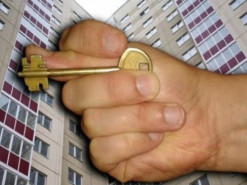 Мошенник надолго сдавал через OLX чужие квартиры, которые снимал посуточно