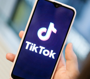 Канадська розвідка застерігає від використання ТікТок