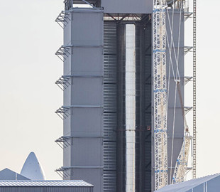 Илон Маск показал огромный прототип сверхтяжёлого ускорителя Super Heavy