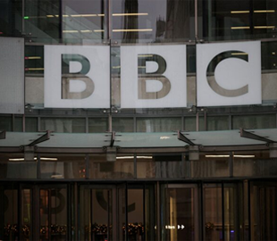 BBC вимагає відхилити позов Трампа на $10 млрд через відсутність шкоди для його репутації