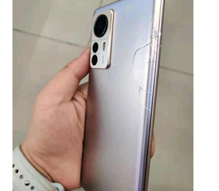 Первый краш-тест Xiaomi 12 Pro