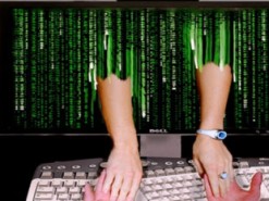 В Киеве парень познакомился с девушкой в интернете и ограбил ее на первом же свидании