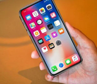 Apple разрабатывает iPhone без выреза в дисплее