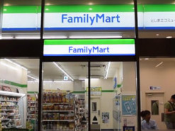 В Японии роботов научили раскладывать товары по полкам