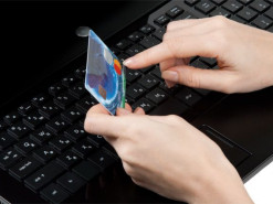 Группа интернет-мошенников полгода терроризирует целый город