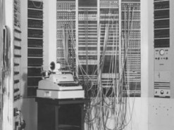 Британські шпигуни показали секретний комп'ютер Colossus, який обдурив Гітлера