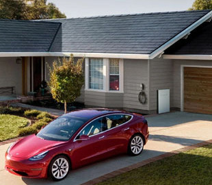 Tesla погорела на "солнечных крышах". Недовольные клиенты грозят коллективным иском