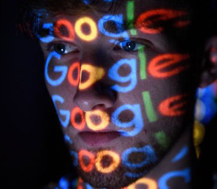 Google будет увольнять невакцинированных работников