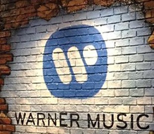 Warner Music заключил первый в истории музыкальный контракт с ИИ