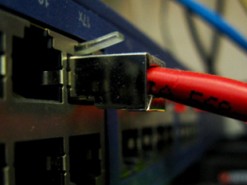 ASUS исправила опасные уязвимости в своих маршрутизаторах