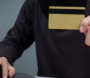 Виманюють кошти під виглядом грошової допомоги: Україною активно шириться шахрайська схема