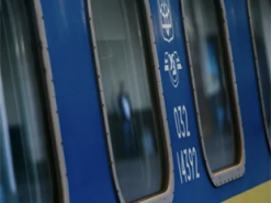 В «Укрзалізниці» пожартували з любителів брати в дорогу солоні огірки та варені яйця