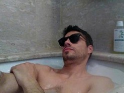 «Король Tinder» сколотил состояние на одиноких богатых женщинах и был пойман