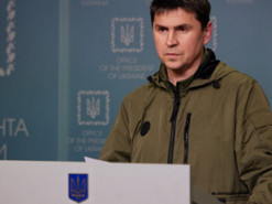 Подоляк анонсував «швидке зникнення» пам’ятника Катерині ІІ в Одесі